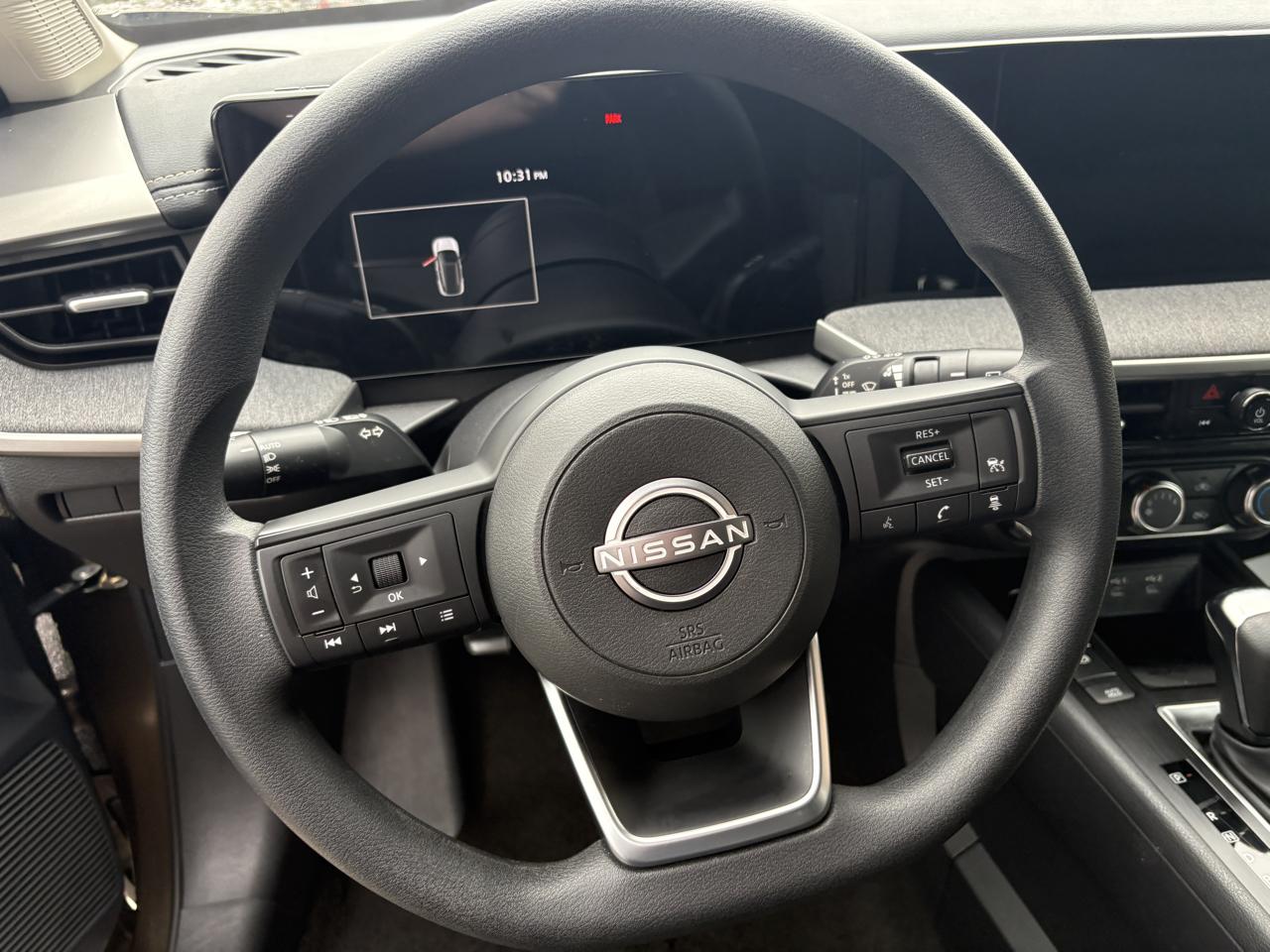 Nissan Kicks MPV photo 11