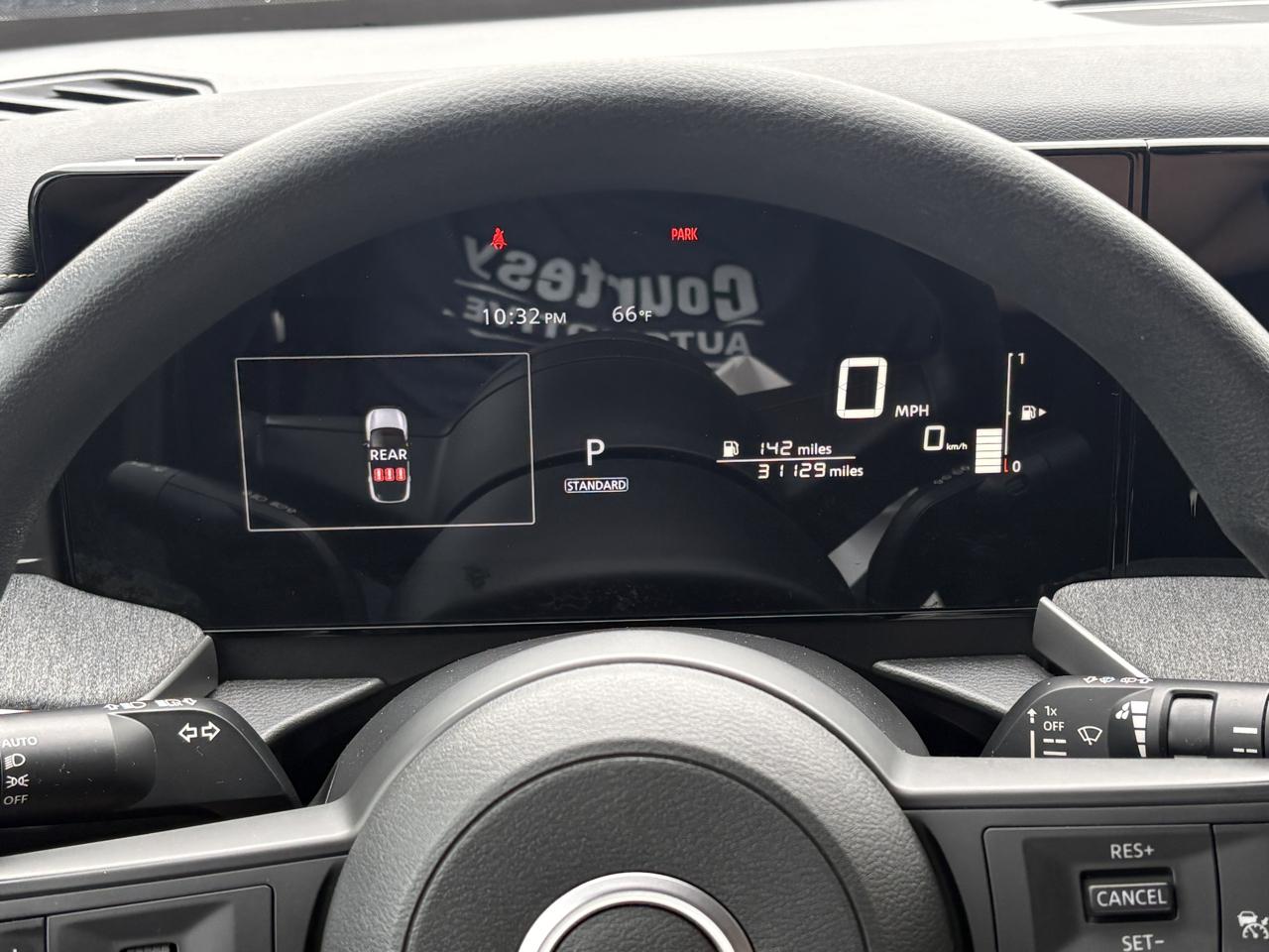 Nissan Kicks MPV photo 13