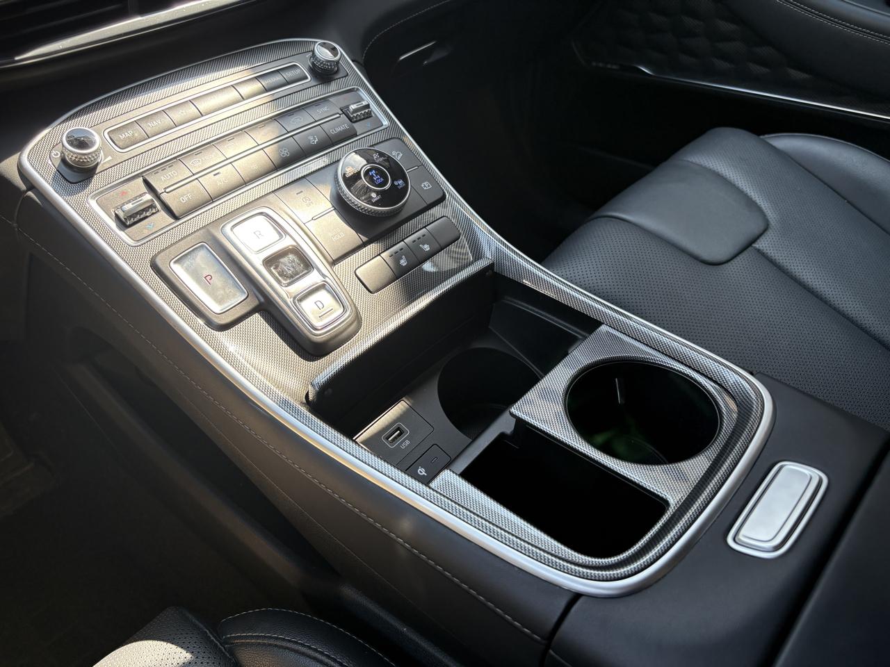 Hyundai Santa Fe SEL AWD 2023