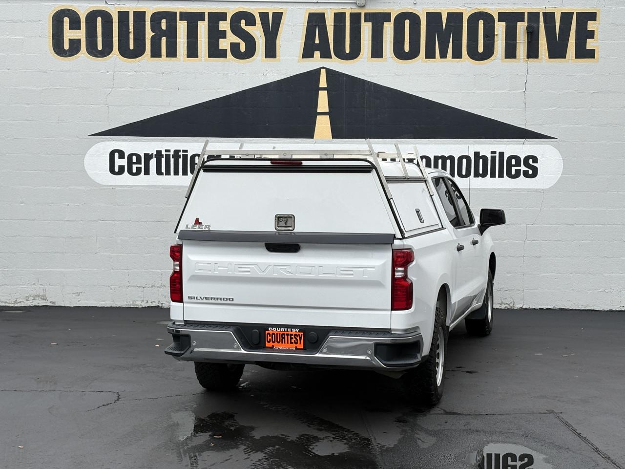 Chevrolet Silverado photo 4