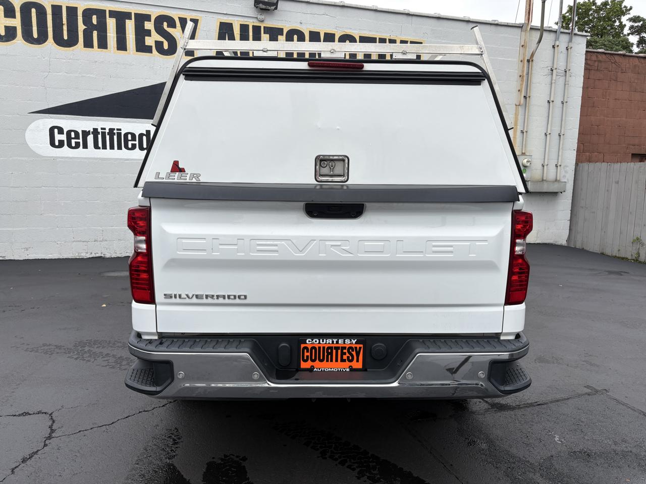 Chevrolet Silverado photo 6
