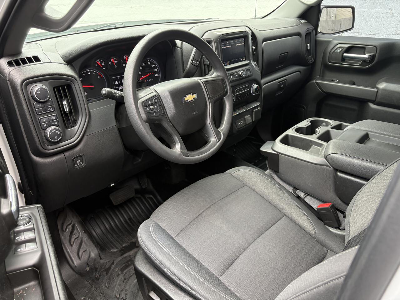 Chevrolet Silverado photo 7