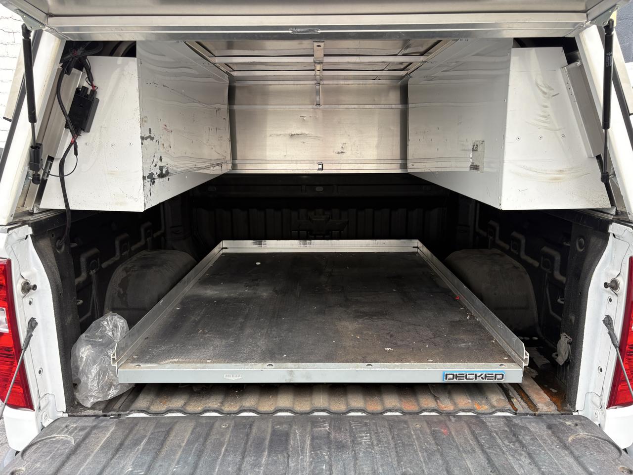 Chevrolet Silverado photo 14