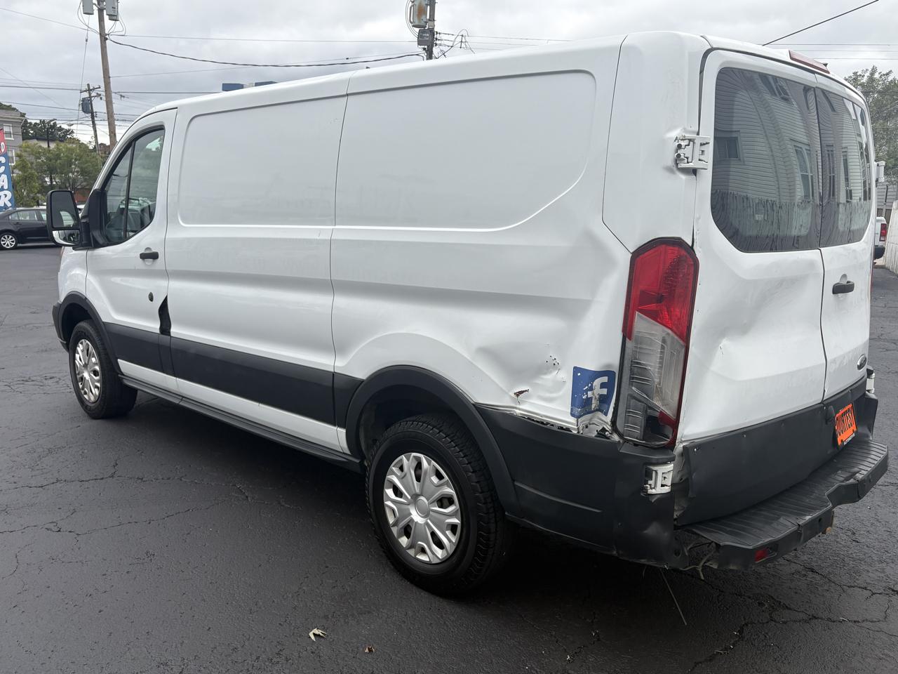 Ford Transit Cargo Van T-250 130" Low Rf 9000 GVWR Swing-Out RH Dr 2015