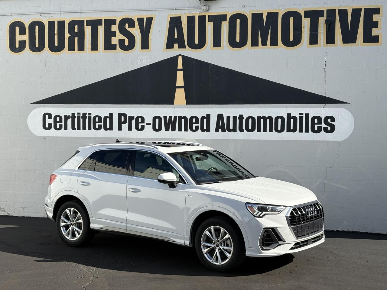 Audi Q3 S line Premium 45 TFSI quattro 2025