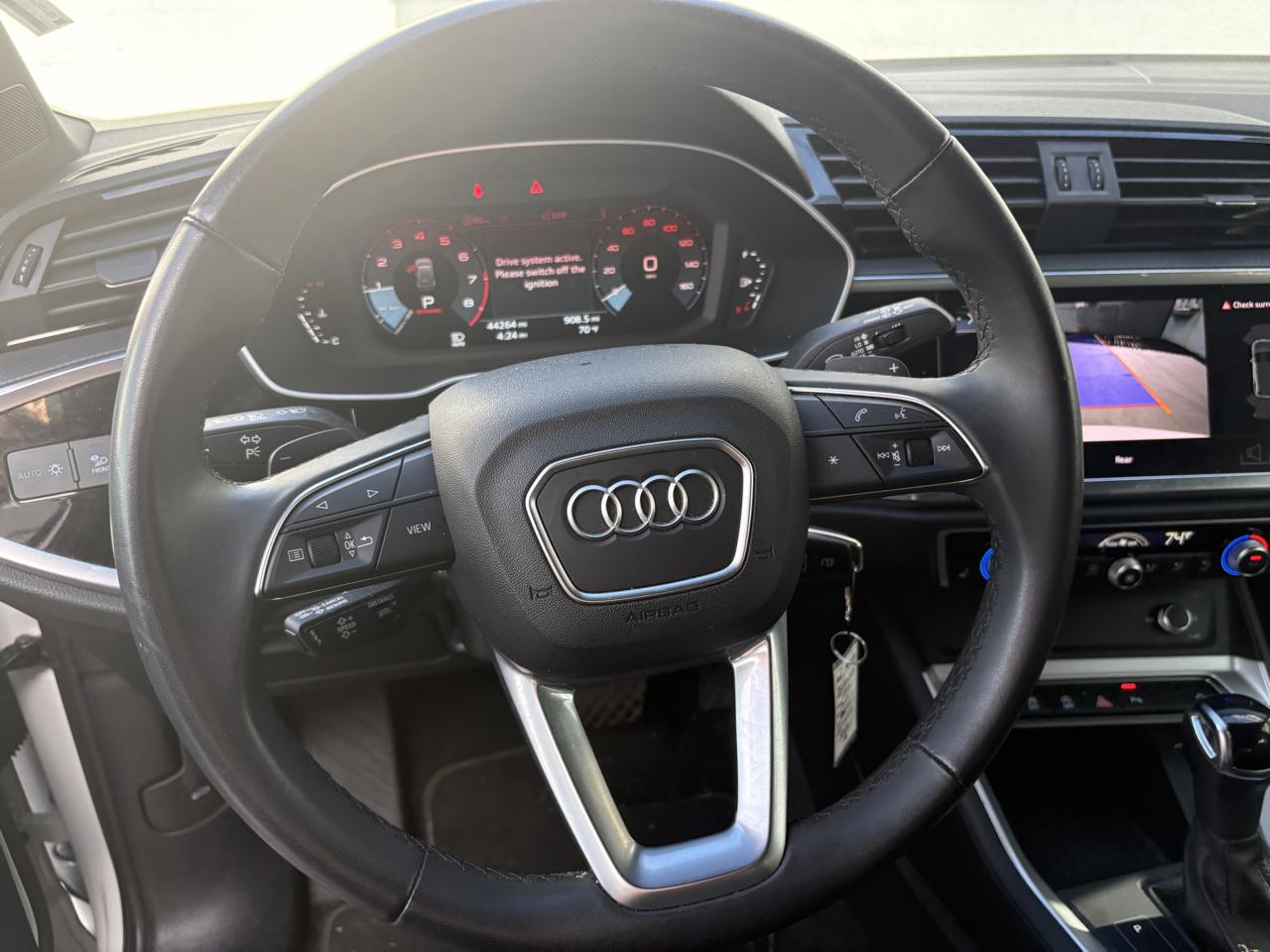 Audi Q3 S line Premium 45 TFSI quattro 2025