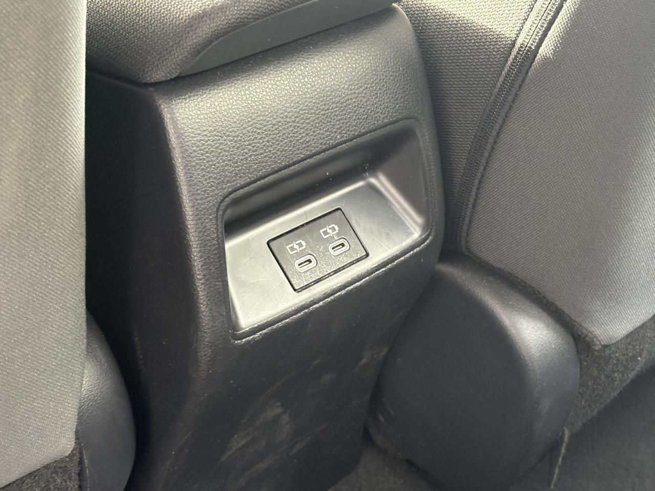 Toyota Corolla LE CVT (Natl) 2025