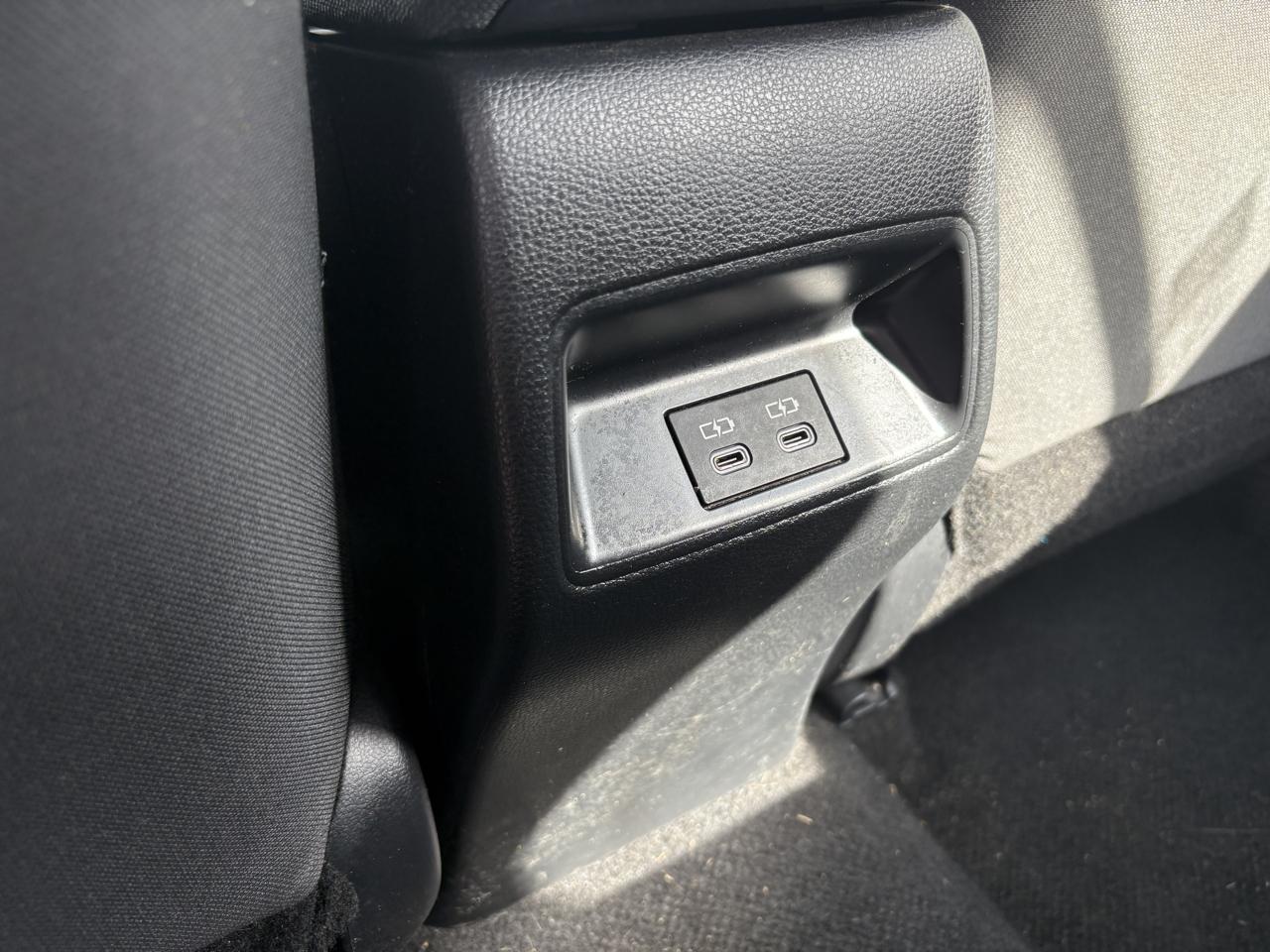 Toyota Corolla LE CVT (Natl) 2024