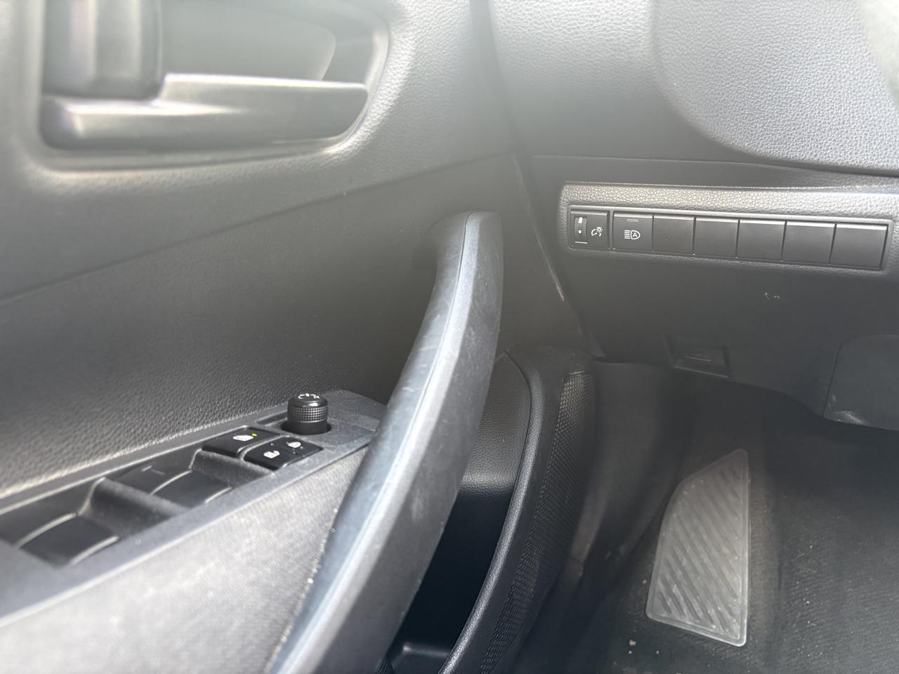 Toyota Corolla LE CVT (Natl) 2024