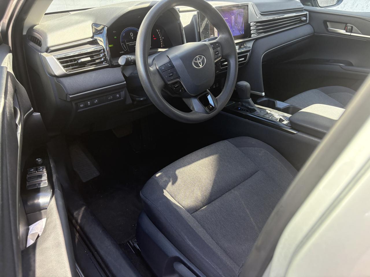 Toyota Camry Hybrid LE 4D Sedan 2025