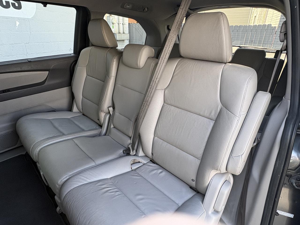 Honda Odyssey 5dr Touring 2012