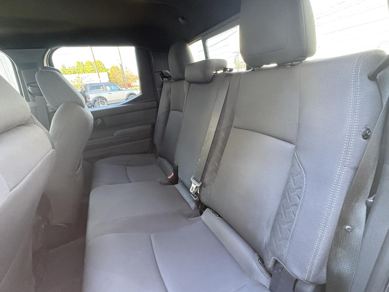 Toyota Tacoma 4WD SR5 Double Cab 5' Bed AT (Natl) 2024