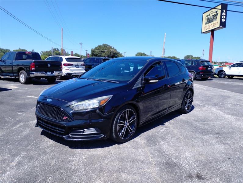 2017 Ford Focus ST Hatch