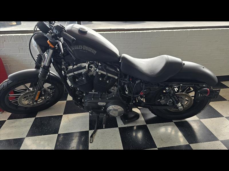 2015 Harley-Davidson XL883N 