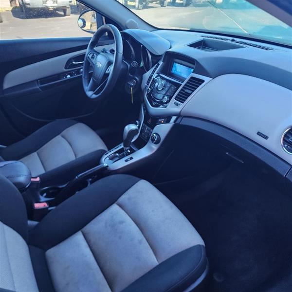Chevrolet Cruze 2LS 2012