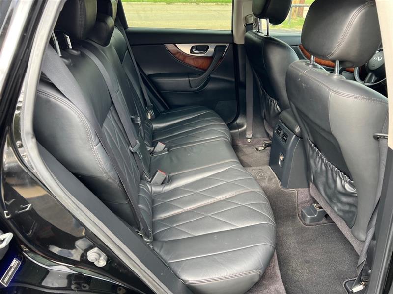 Infiniti FX35 FX35 AWD 2011