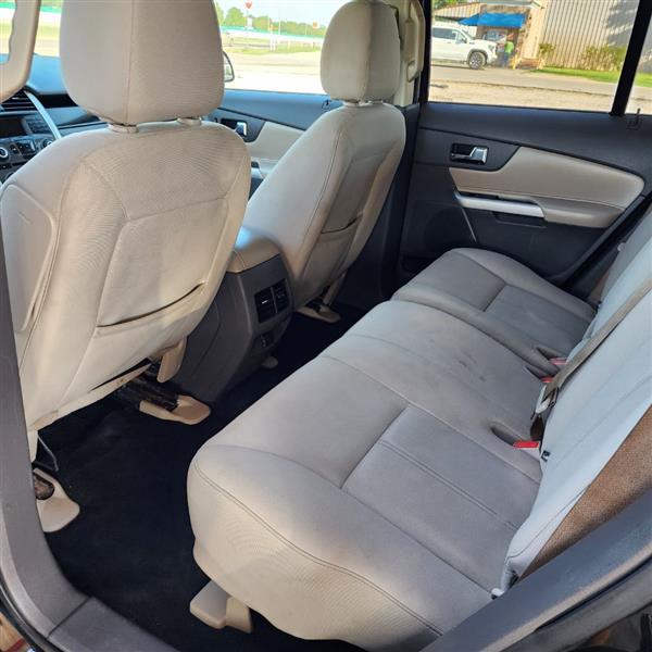 Ford Edge SE FWD 2014