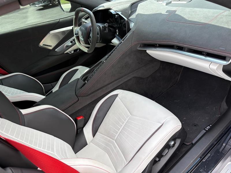 2023 Chevrolet Corvette 3LT - Photo 9