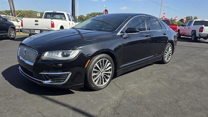 Lincoln MKZ photo 3