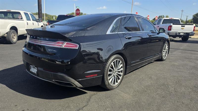 Lincoln MKZ photo 7