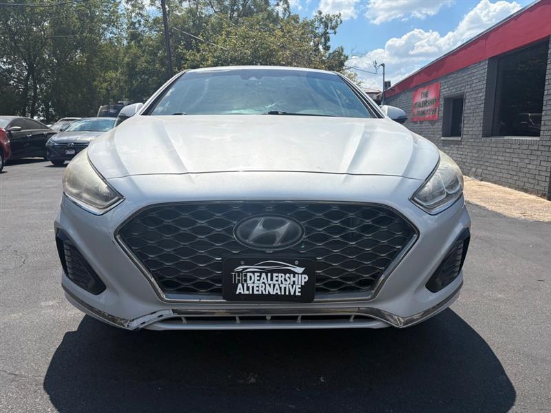 Hyundai Sonata photo 8