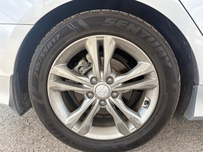 Hyundai Sonata photo 15