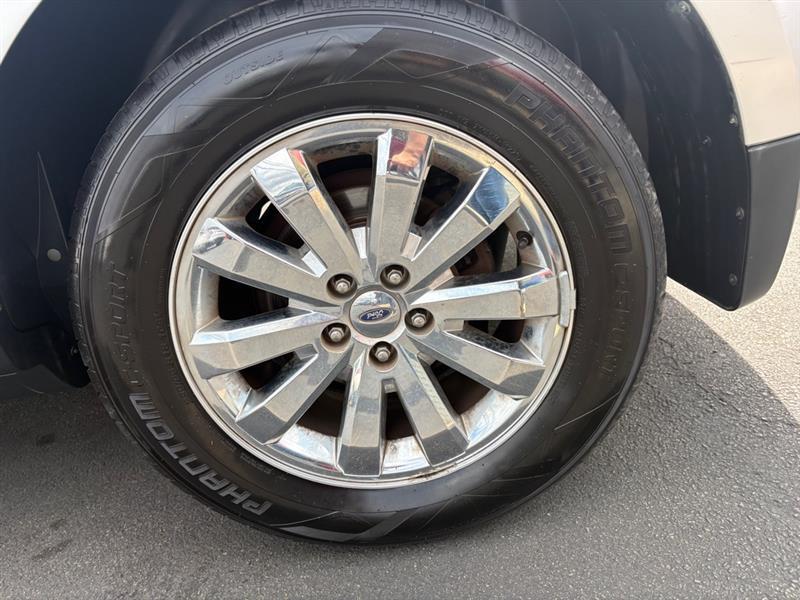 Ford Edge photo 14