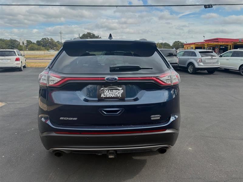 Ford Edge photo 3