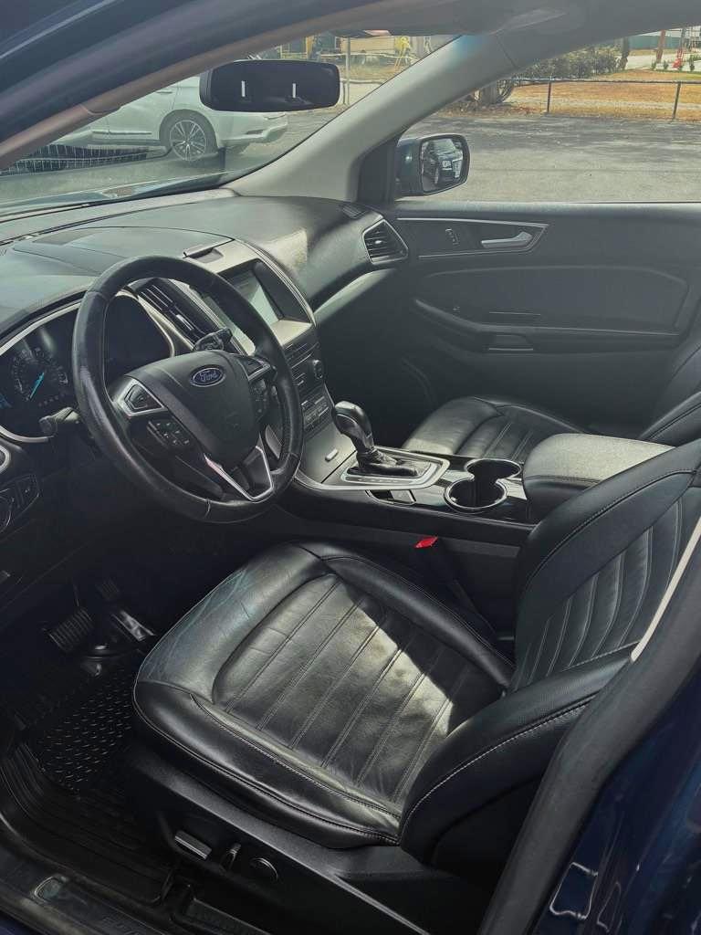 Ford Edge photo 5