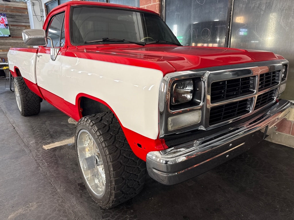 1991 Dodge W250 Reg. Cab 8-ft. Bed 4WD