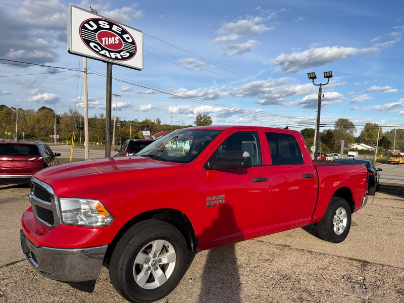 2023 RAM 1500 Classic Tradesman Crew Cab SWB 4WD