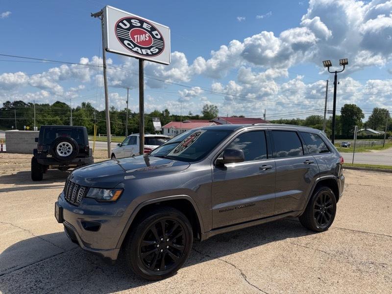 2020 Jeep Grand Cherokee Laredo 4WD