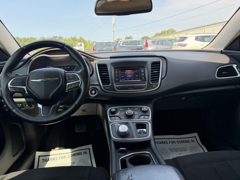 2015 Chrysler 200 Limited - Photo 8