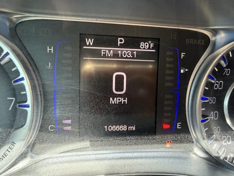 2015 Chrysler 200 Limited - Photo 14
