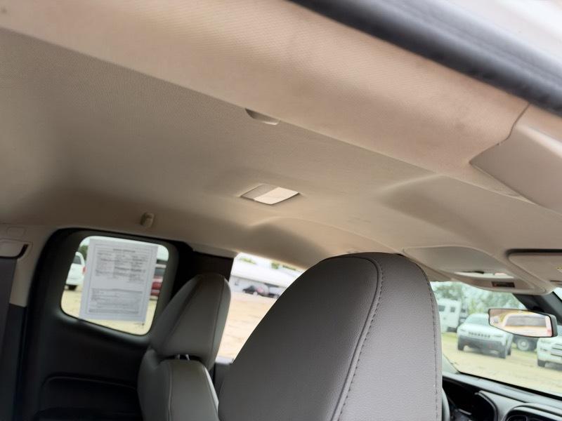 Chevrolet Colorado photo 9