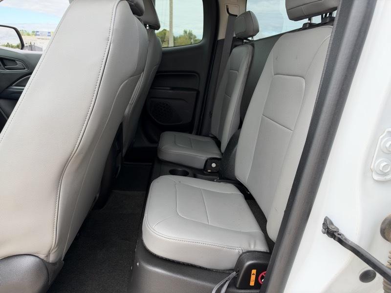 Chevrolet Colorado photo 13