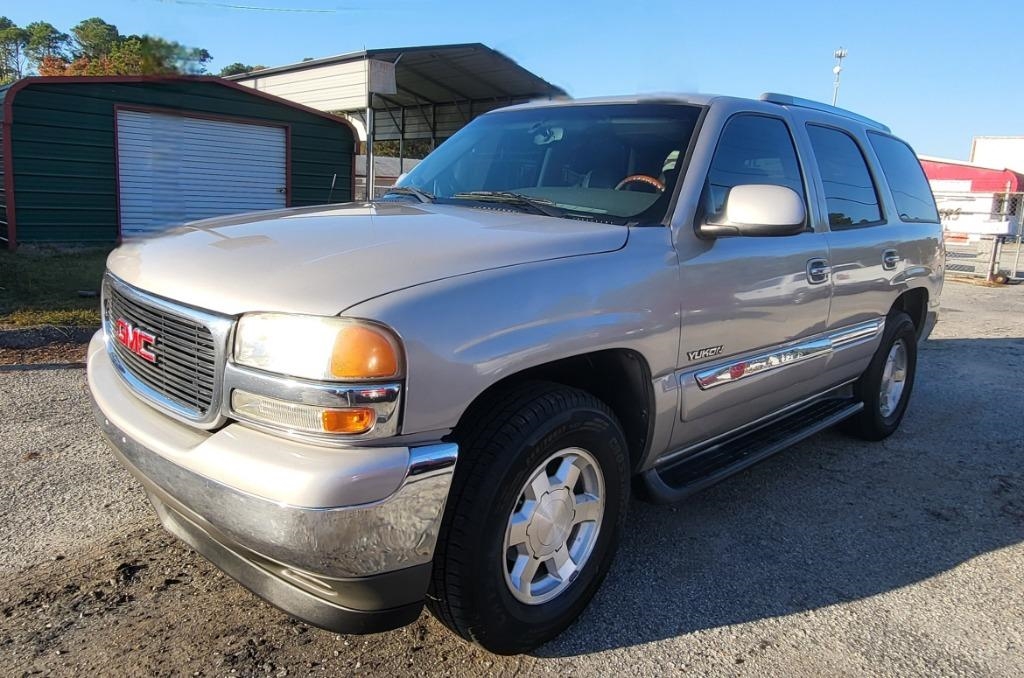 2006 GMC Yukon SL 2WD