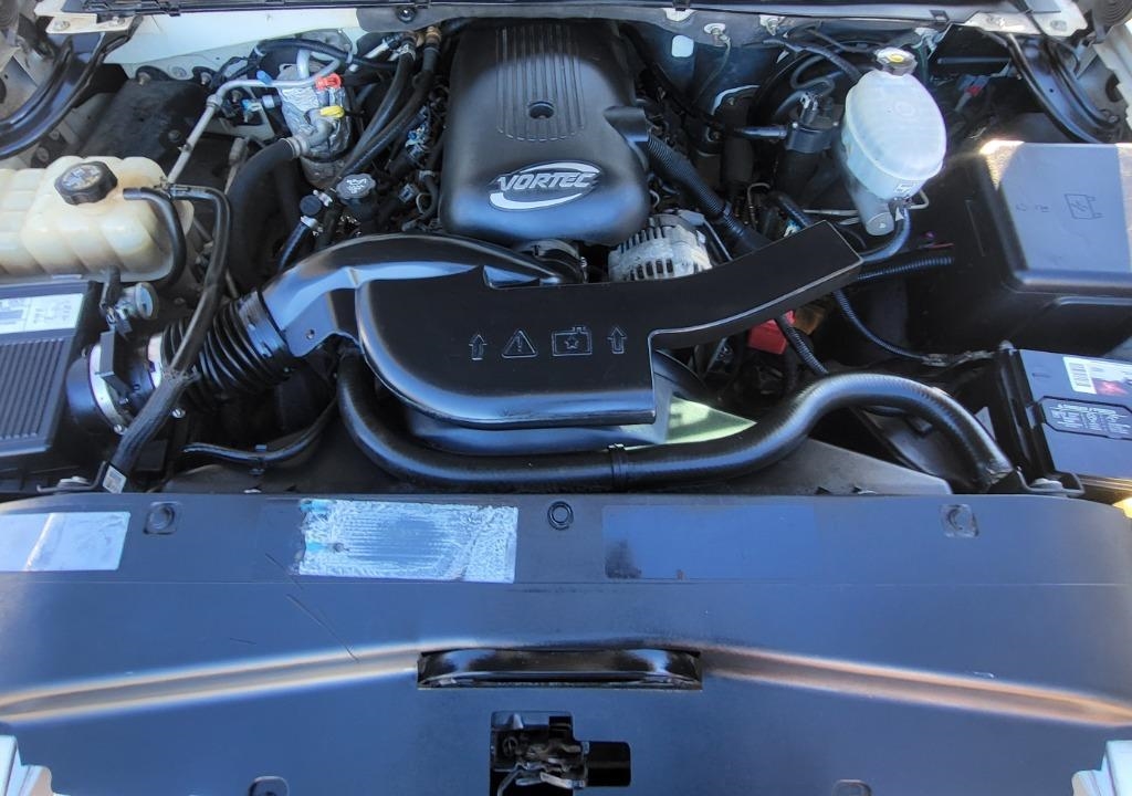 Cadillac Escalade 2WD 2003