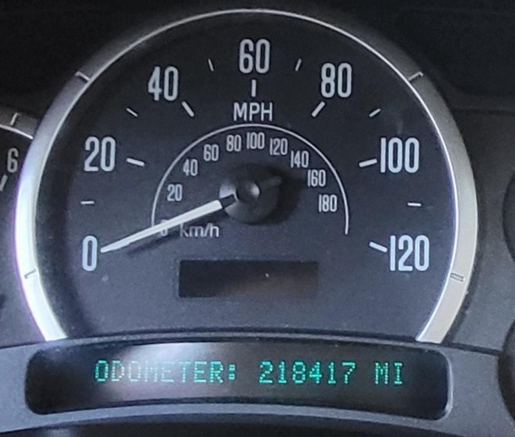 Cadillac Escalade 2WD 2003