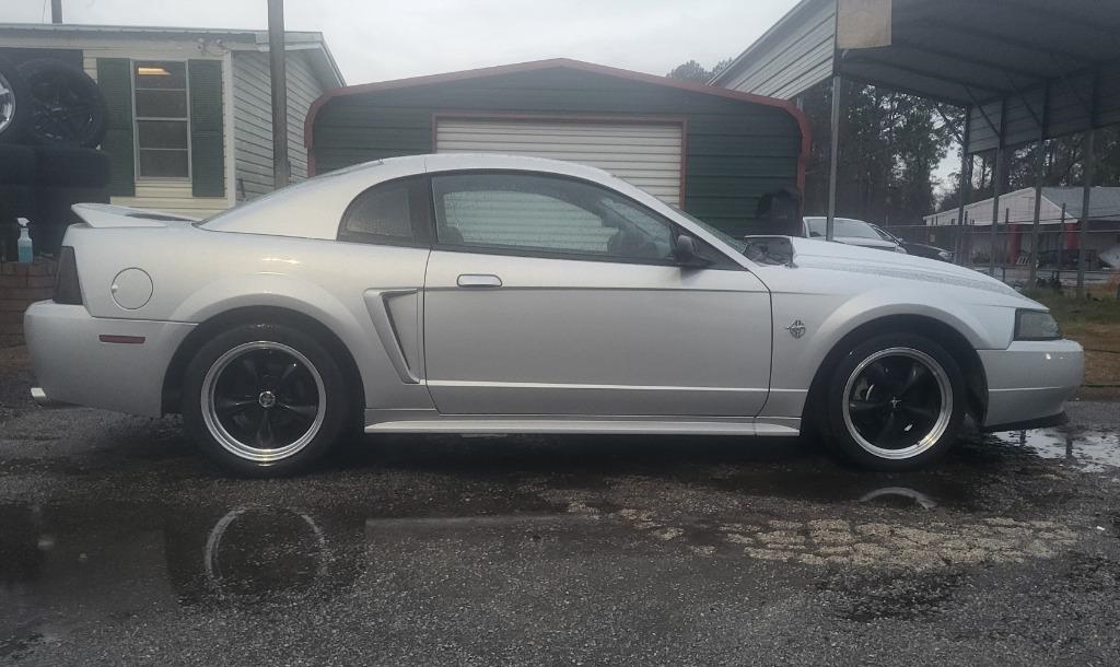 Ford Mustang GT Coupe 1999