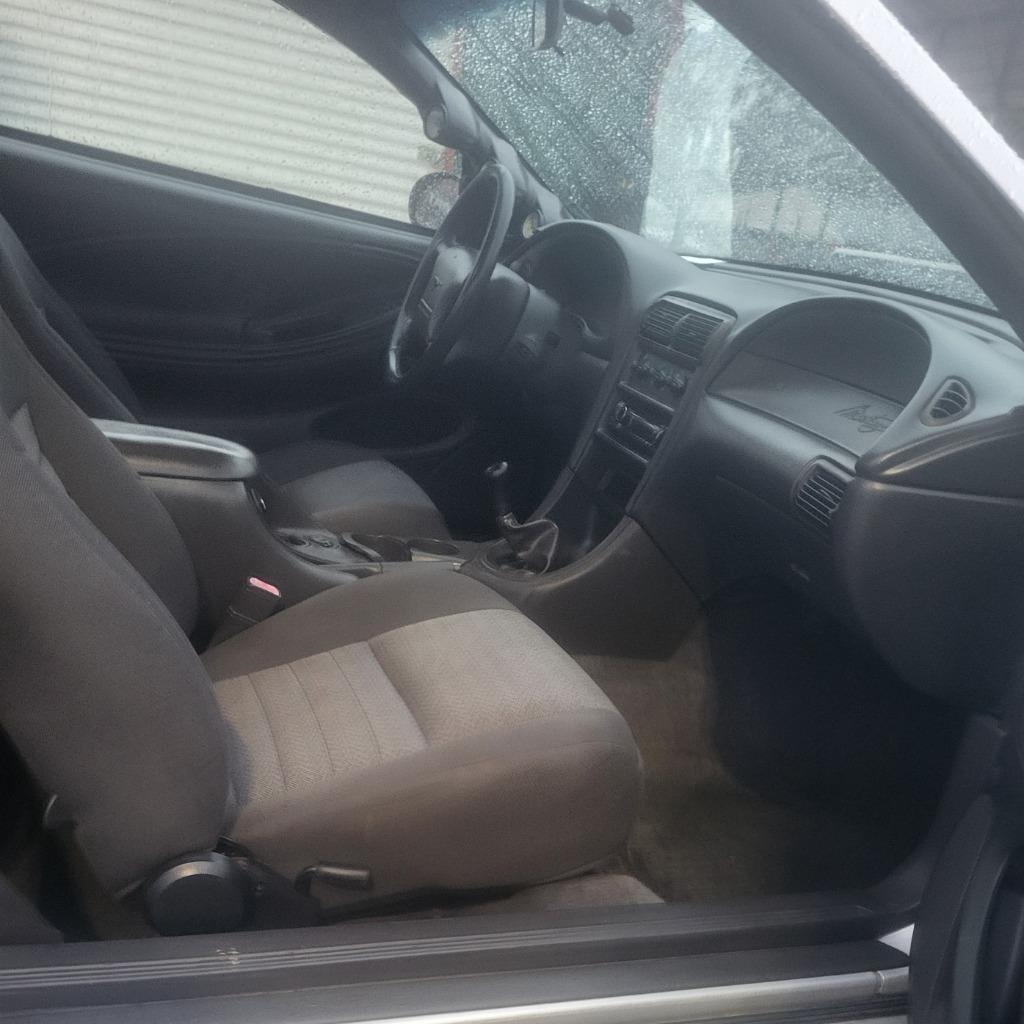 Ford Mustang GT Coupe 1999