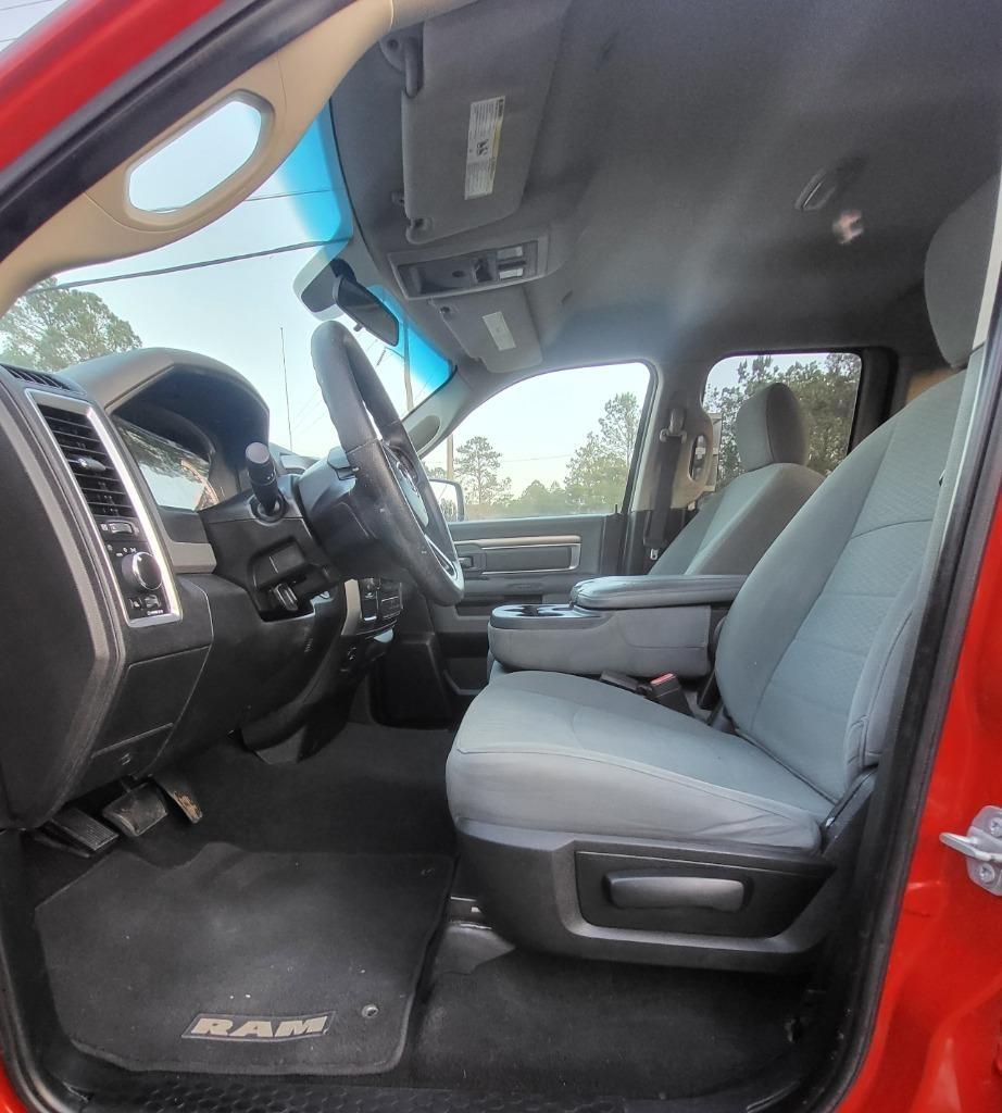 RAM 1500 SLT Quad Cab 2WD 2018