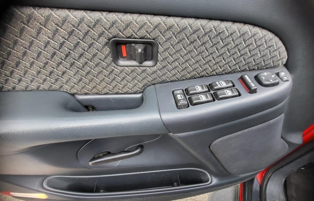 Chevrolet Avalanche 1500 2WD 2002