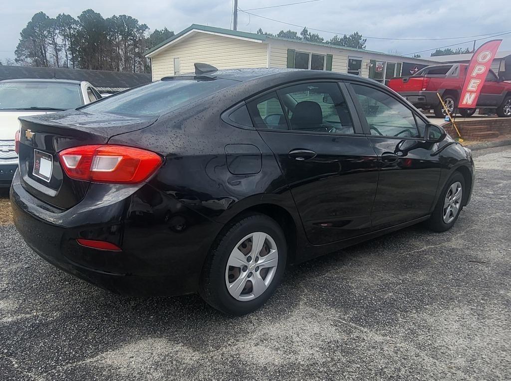 Chevrolet Cruze LS Auto 2017