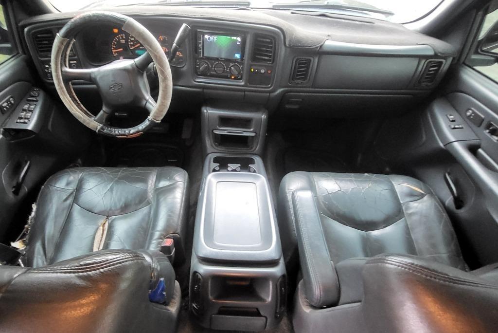 Chevrolet Avalanche 1500 4WD 2002