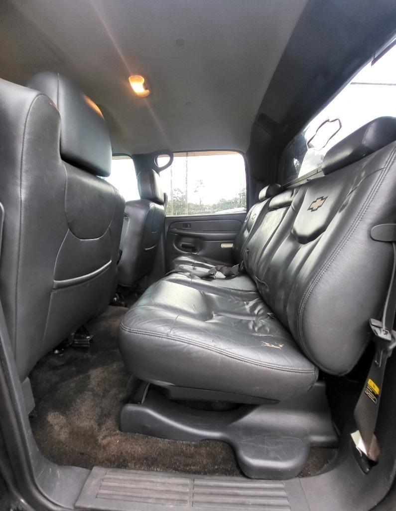 Chevrolet Avalanche 1500 4WD 2002