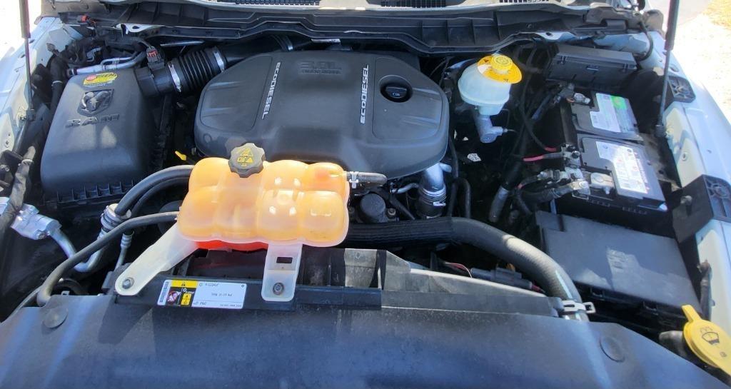 RAM 1500 Longhorn Crew Cab SWB 4WD 2015