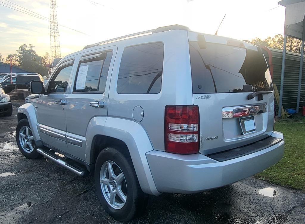 Jeep Liberty Sport 4WD 2011