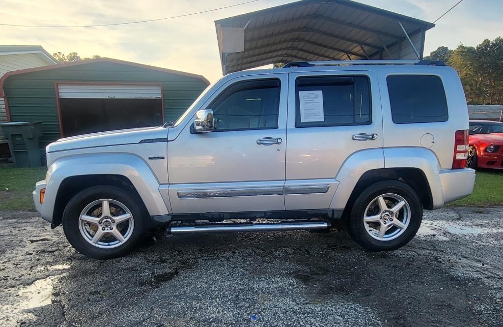 Jeep Liberty Sport 4WD 2011