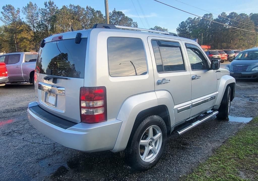 Jeep Liberty Sport 4WD 2011